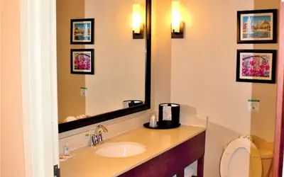 Comfort Suites Huntersville near Lake Norman