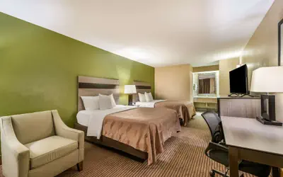 Quality Inn & Suites Garland - East Dallas