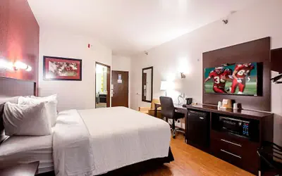 Seasons Inn Traverse City