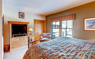 Jackpine & Black Bear Condos by Vail Resorts