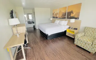 Days Inn by Wyndham Canton