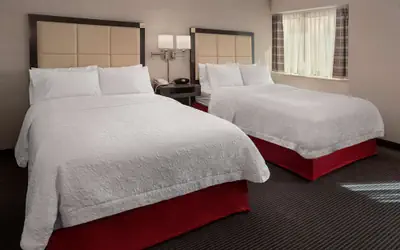 Hampton Inn & Suites Milwaukee Downtown