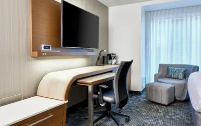 Courtyard Baltimore Downtown/McHenry Row