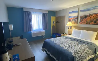 Days Inn by Wyndham Brunswick Bath Area