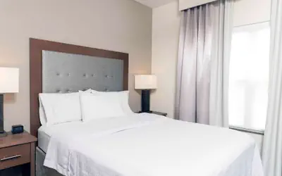 Homewood Suites by Hilton Indianapolis Airport / Plainfield
