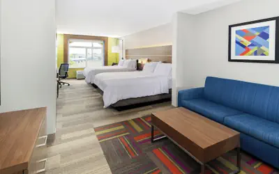 Holiday Inn Express & Suites Dinuba West by IHG