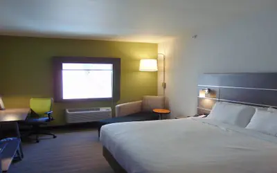 Holiday Inn Express & Suites Boynton Beach by IHG