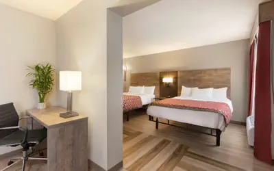 Days Inn & Suites by Wyndham Bowling Green