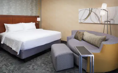 Courtyard by Marriott Detroit Dearborn