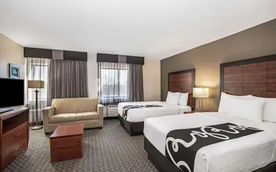 La Quinta Inn & Suites by Wyndham N Little Rock-McCain Mall