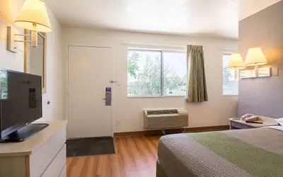 Motel 6 Pueblo, CO - I-25