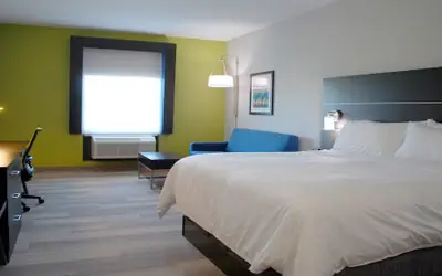 Holiday Inn Express & Suites White Hall by IHG