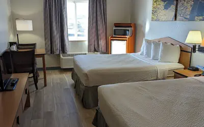 Days Inn & Suites by Wyndham Castle Rock