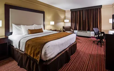 Best Western Plus Strawberry Inn & Suites