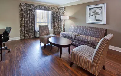 Holiday Inn Macon North by IHG