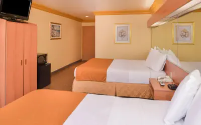 H3 Inn & Suites - LAX Airport - Los Angeles