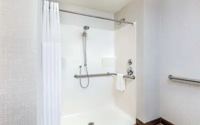 Newly Renovated Hampton Inn Omaha West Lakeside