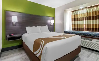 Quality Inn & Suites Longview I-20