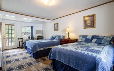 Lloyd's On The River Country Inn By Oyo