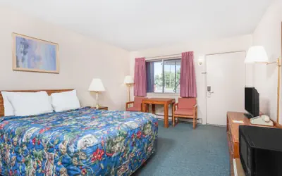 Days Inn by Wyndham Burns