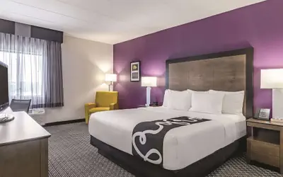 La Quinta by Wyndham Warwick Providence Airport