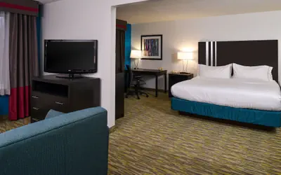 Holiday Inn Express Hotel & Suites Omaha West, an IHG Hotel