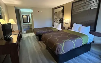 Super 8 by Wyndham Fayetteville