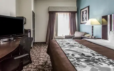 Sleep Inn & Suites West Medical Center