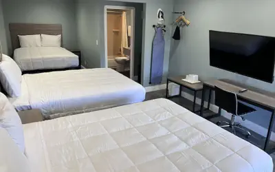 Surf City Inn & Suites