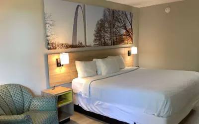 Days Inn by Wyndham Kingdom City