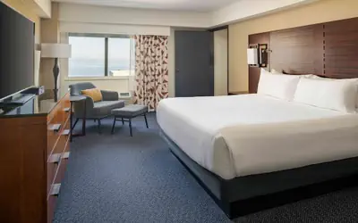 DoubleTree by Hilton San Francisco Airport