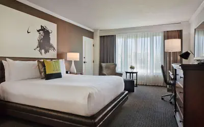 The Logan Philadelphia, Curio Collection by Hilton