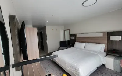 Holiday Inn Express Portland SE - Clackamas Area by IHG