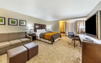 Comfort Inn & Suites Colton - San Bernardino