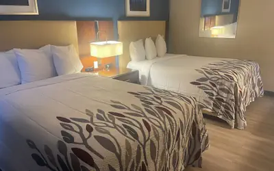 Red Roof Inn & Suites Hinesville