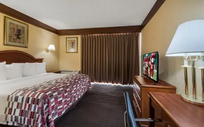 Red Roof Inn and Suites Newark - University