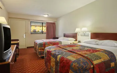 Days Inn by Wyndham Overland Park/Metcalf/Convention Center