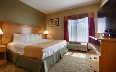 Best Western Crossroads Inn