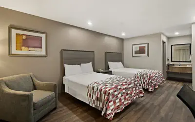 Red Roof Inn & Suites Irving – DFW Airport South