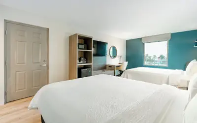 Holiday Inn Express Hotel & Suites Cocoa Beach by IHG