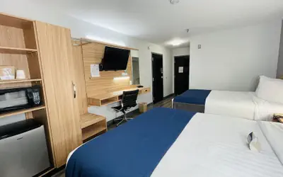 Microtel Inn & Suites by Wyndham Tuscaloosa East