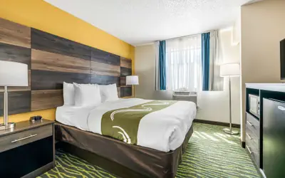 Quality Inn & Suites Leesburg Chain of Lakes