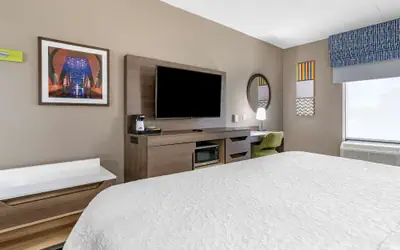 Hampton Inn & Suites Louisville East
