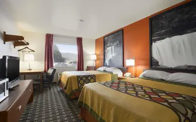 Super 8 by Wyndham Prestonsburg