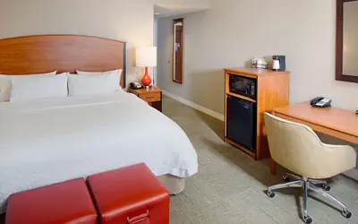 Hampton Inn & Suites Lancaster