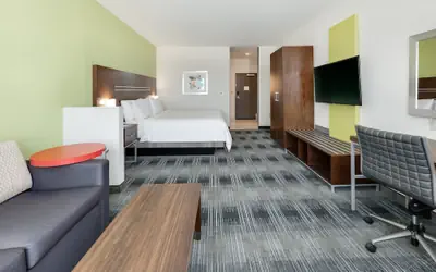 Holiday Inn Express & Suites Dallas NW - Farmers Branch by IHG