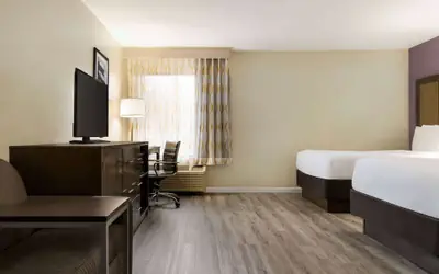 Spark by Hilton Waldorf