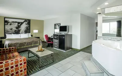 Super 8 by Wyndham Independence Kansas City