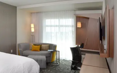 Courtyard by Marriott Youngstown Canfield