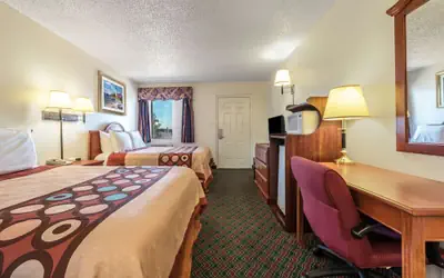 Super 8 by Wyndham Eastland